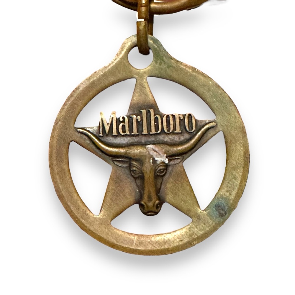 Vintage Marlboro Brass Key Chain Key Ring Longhorn Steer Western Texas Star - Picture 2 of 5